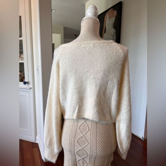 Cloud Ten NWT Cream Sweater - Picture 3 of 3